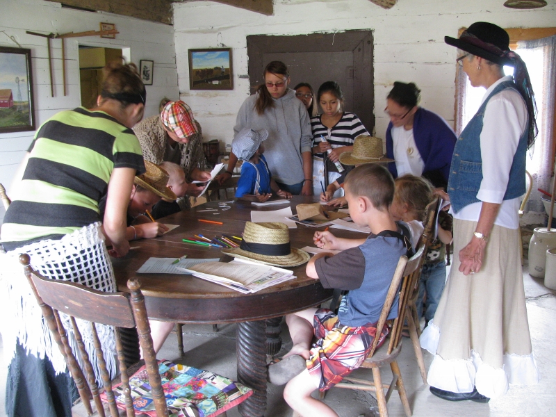 Pioneer Days - Old-time Crafts for Kids 800x600